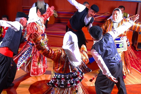 MEB'den Alevi açılımı: Kalkıyor