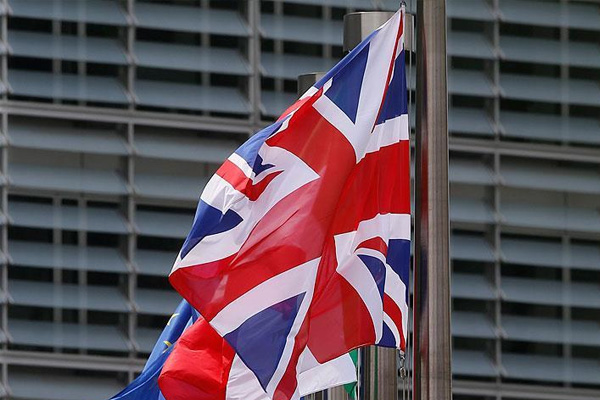 'Brexit' kararı İrlanda pasaportuna talebi artırdı