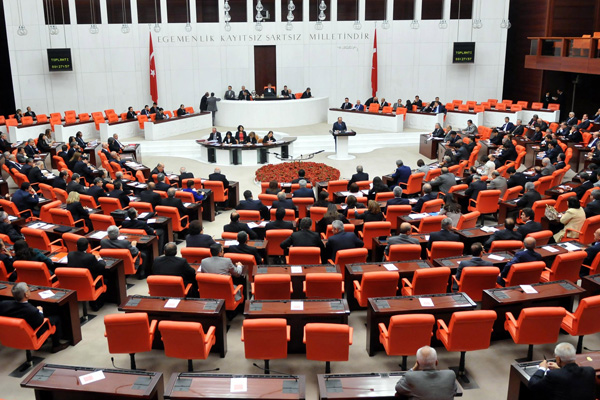 Meclis'in çalışma süresi uzatıldı