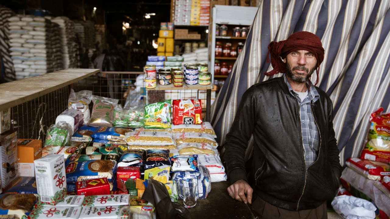 Suriye'de Esed rejiminin yıkılmasıyla temel gıda ürünlerinde fiyatlar düşüyor