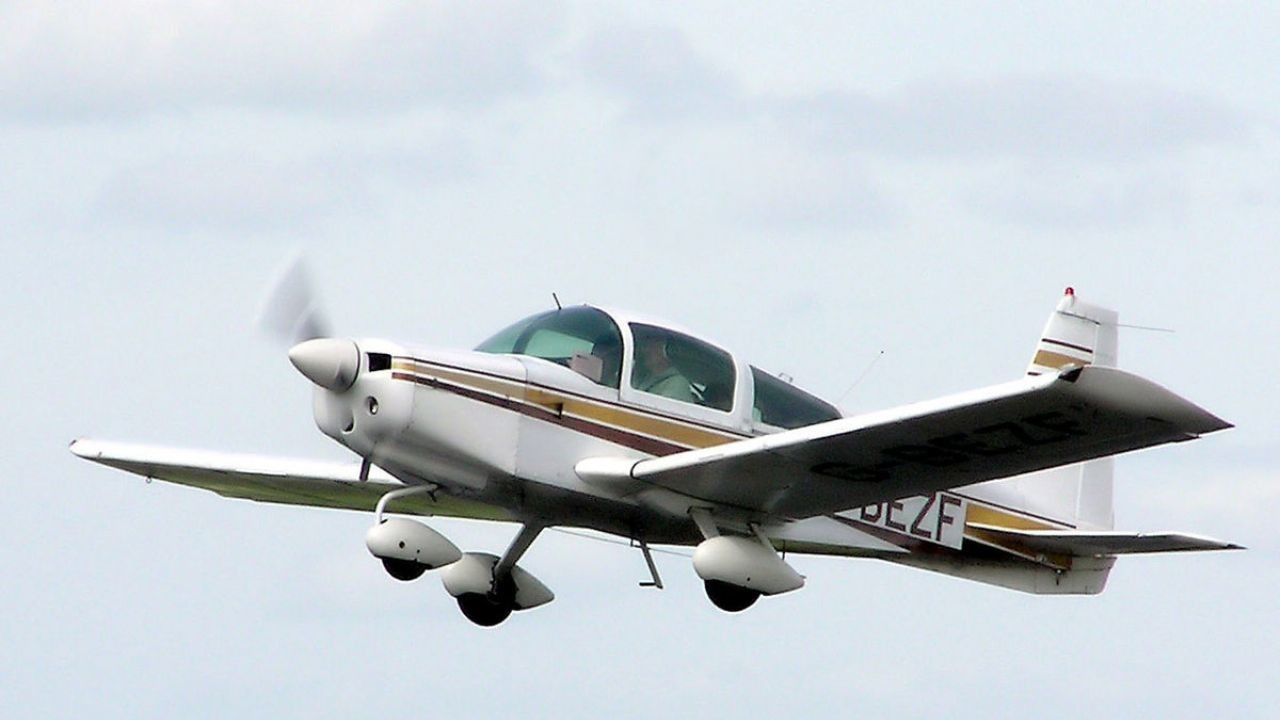 Almanya'da uçak düştü!