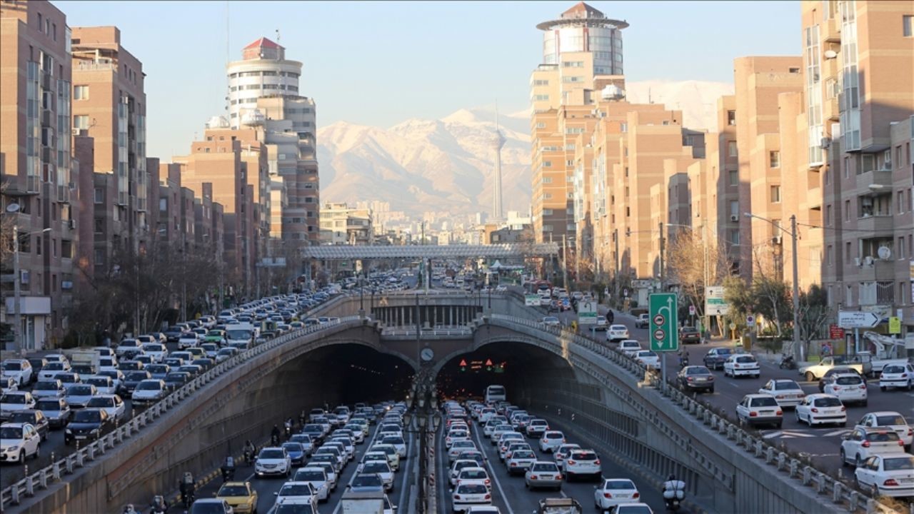 İran'da 272 devlet dairesinin doğal gazı kesildi