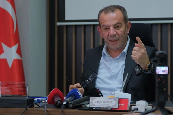 Tanju Özcan hakkındaki soruşturma, 'Nefret ve ayrımcılık' ile 'Görevi kötüye kullanmak'tan yürütülecek