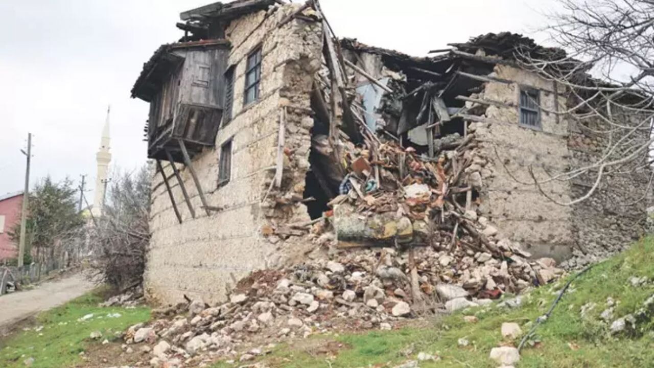 Bir tarih yok oluyor düğmeli evler tehlike altında