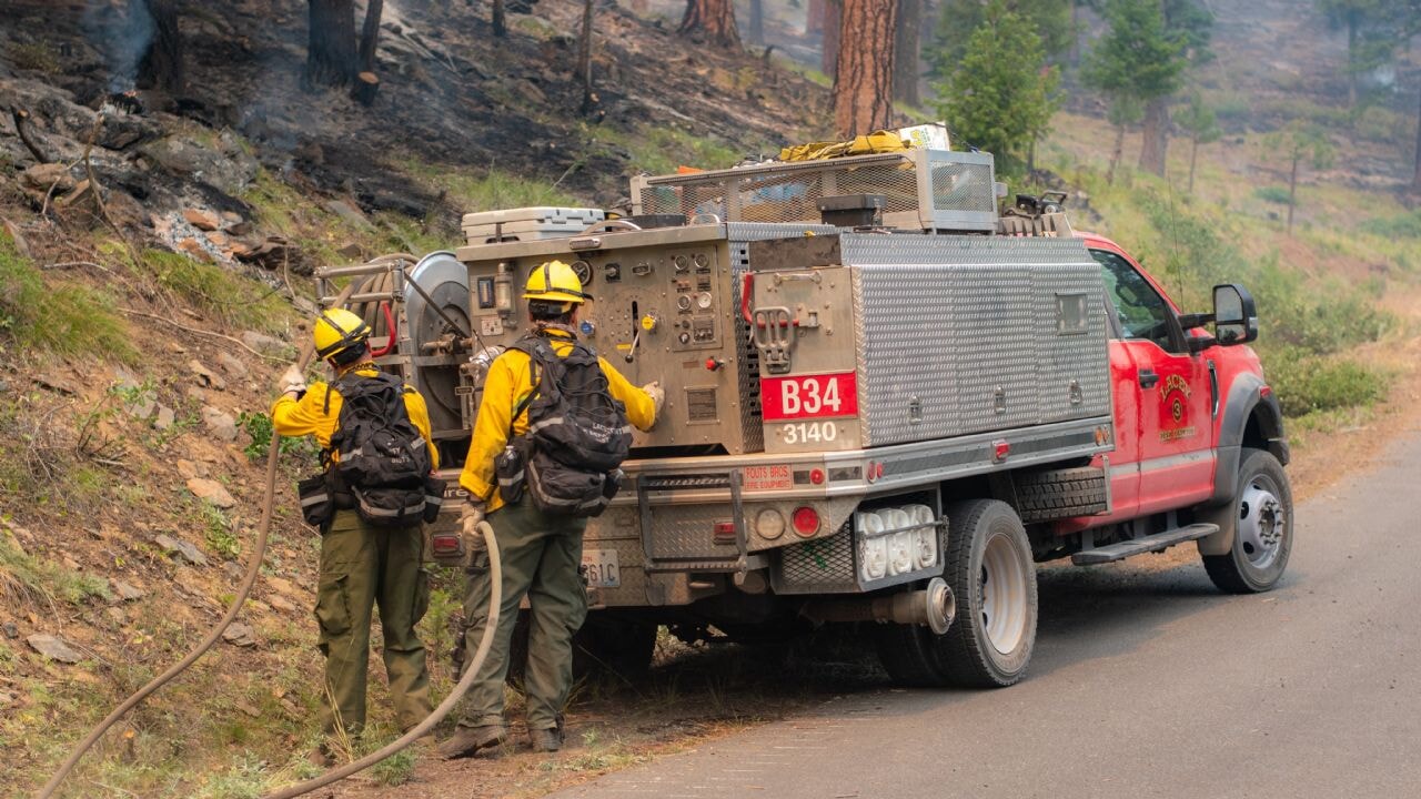 Los Angeles yangınında iki sahte itfaiyeciye gözaltı