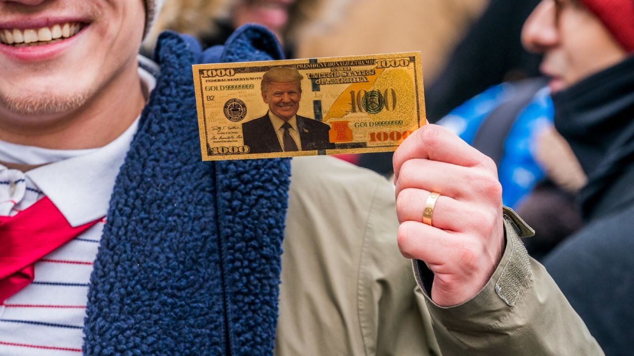 Trump'tan sert kararnameler! ABD sil baştan...