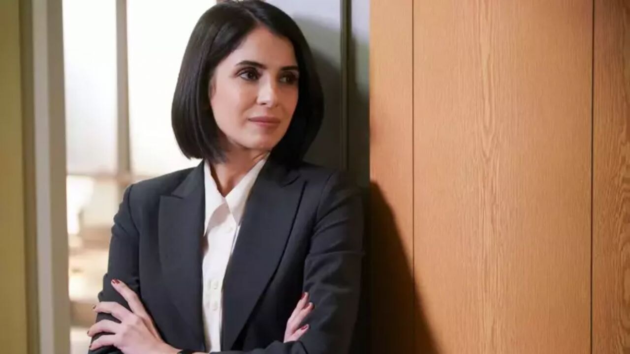 Annem Ankara'nın Hülya'sı Beyza Şekerci'den Bergüzar Korel hakkında açıklamalar.