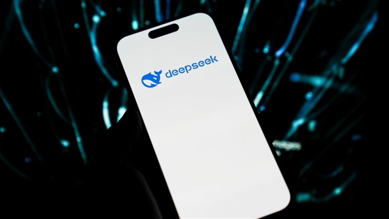 DeepSeek depremi: Teknoloji hisseleri çöktü!