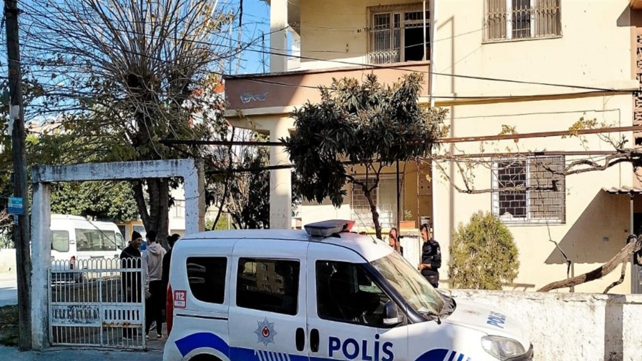 Mersin'de evinde ölü bulundu