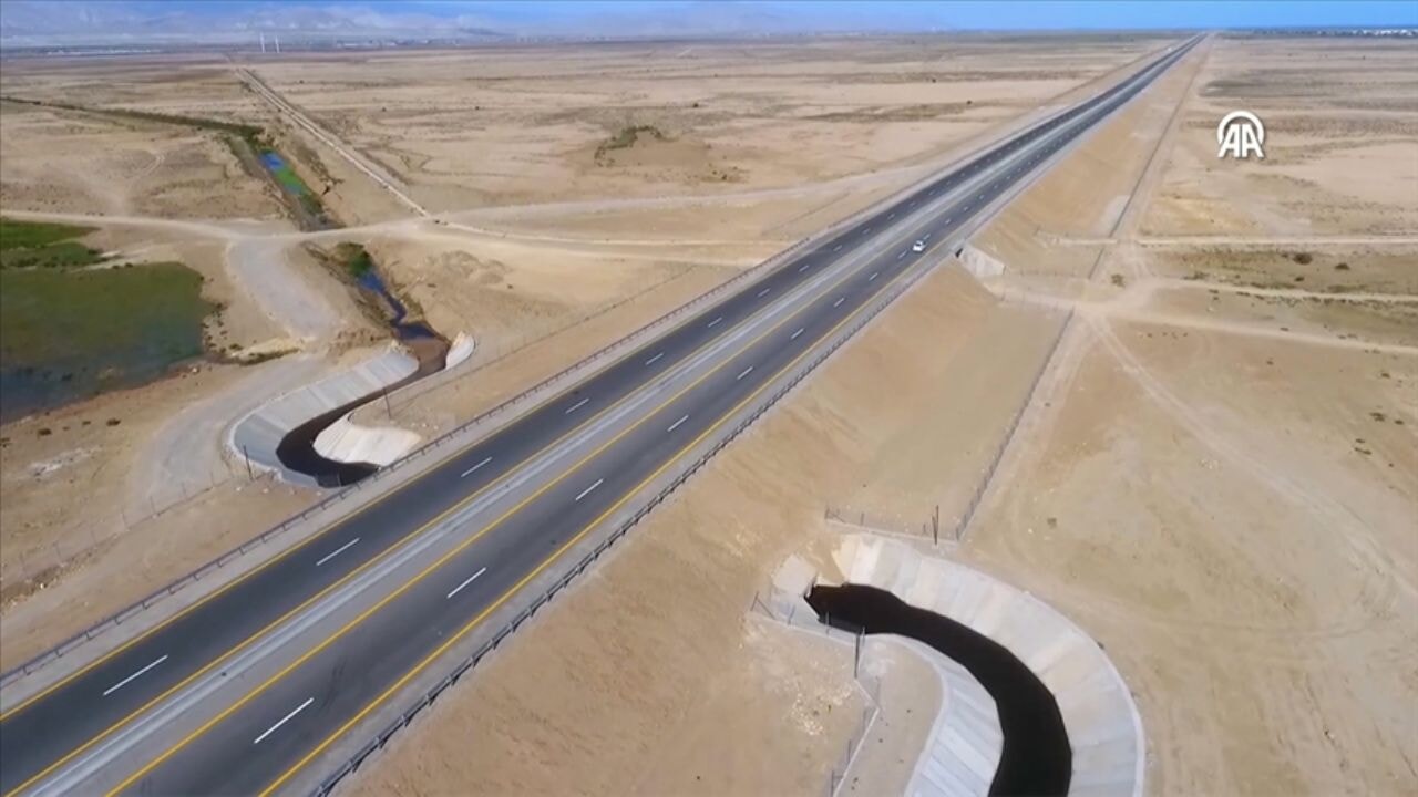 Azerbaycan'dan Karabağ ve Doğu Zengezur'da 44 otoyol