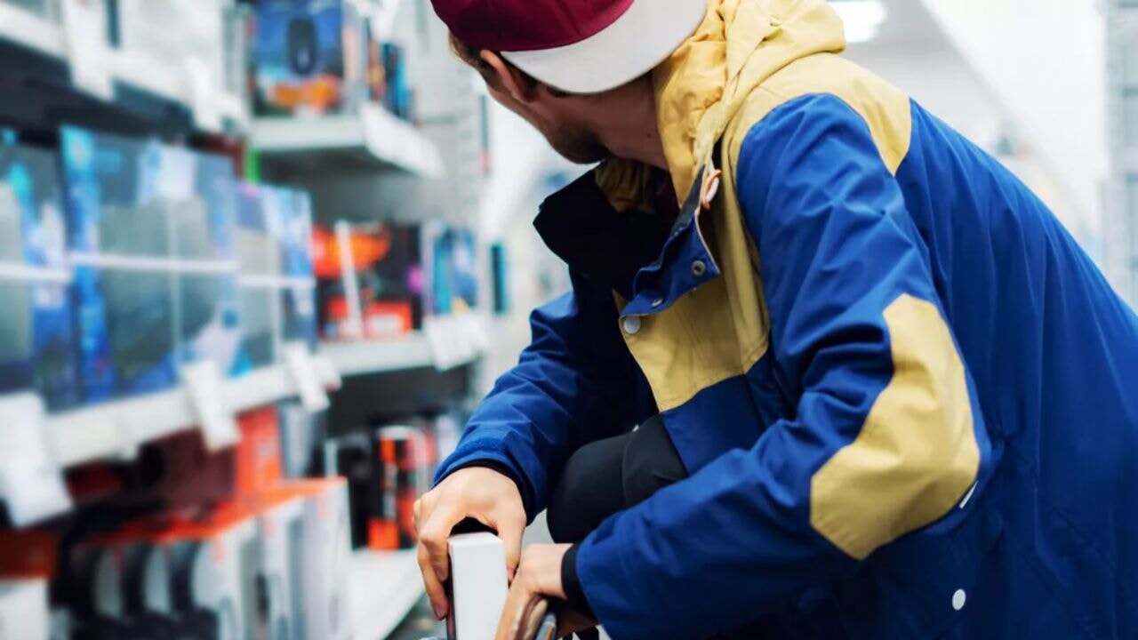 İngiltere kontrolden çıktı! Market hırsızlığı rekor seviyeye ulaştı