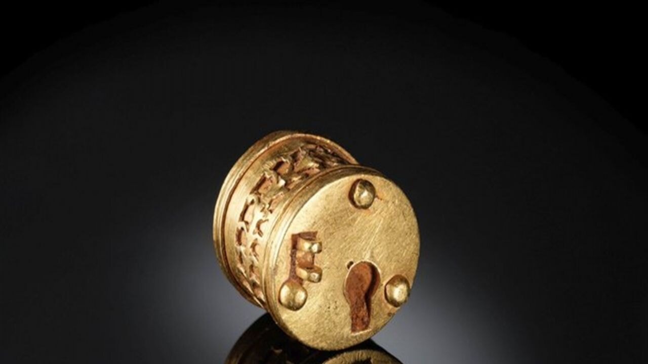 Roma dönemine ait altın asma kilit şaşırttı