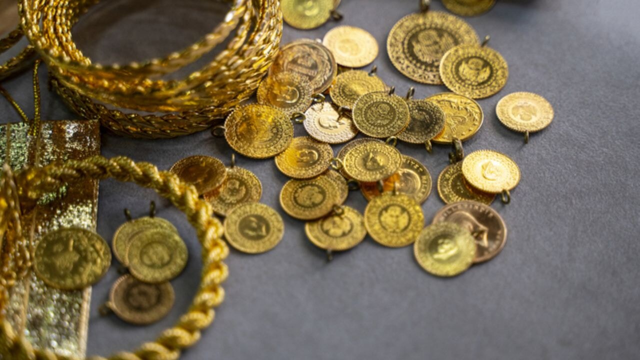 Altın fiyatları 3 Şubat 2025: Gram, çeyrek ve cumhuriyet altını ne kadar oldu?