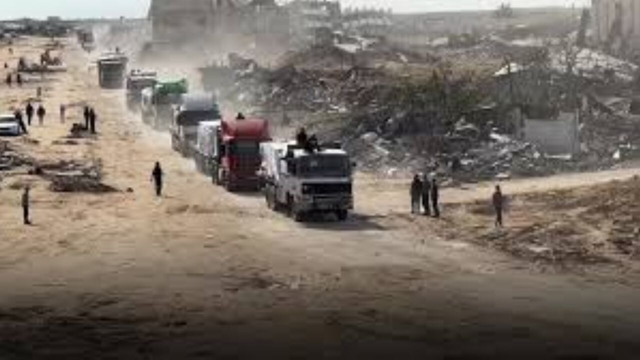 Ateşkesin ardından yardım tırlarının Gazze'ye girişi devam ediyor