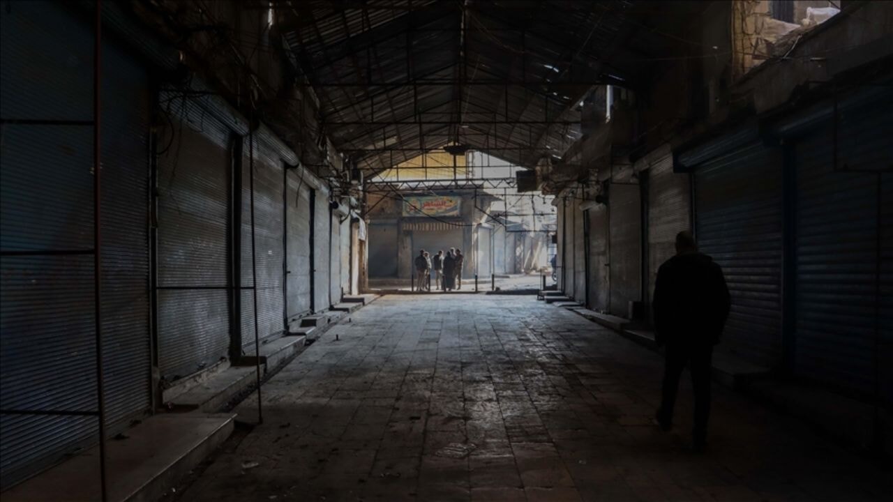 Münbiç'te kepenkler indirildi!