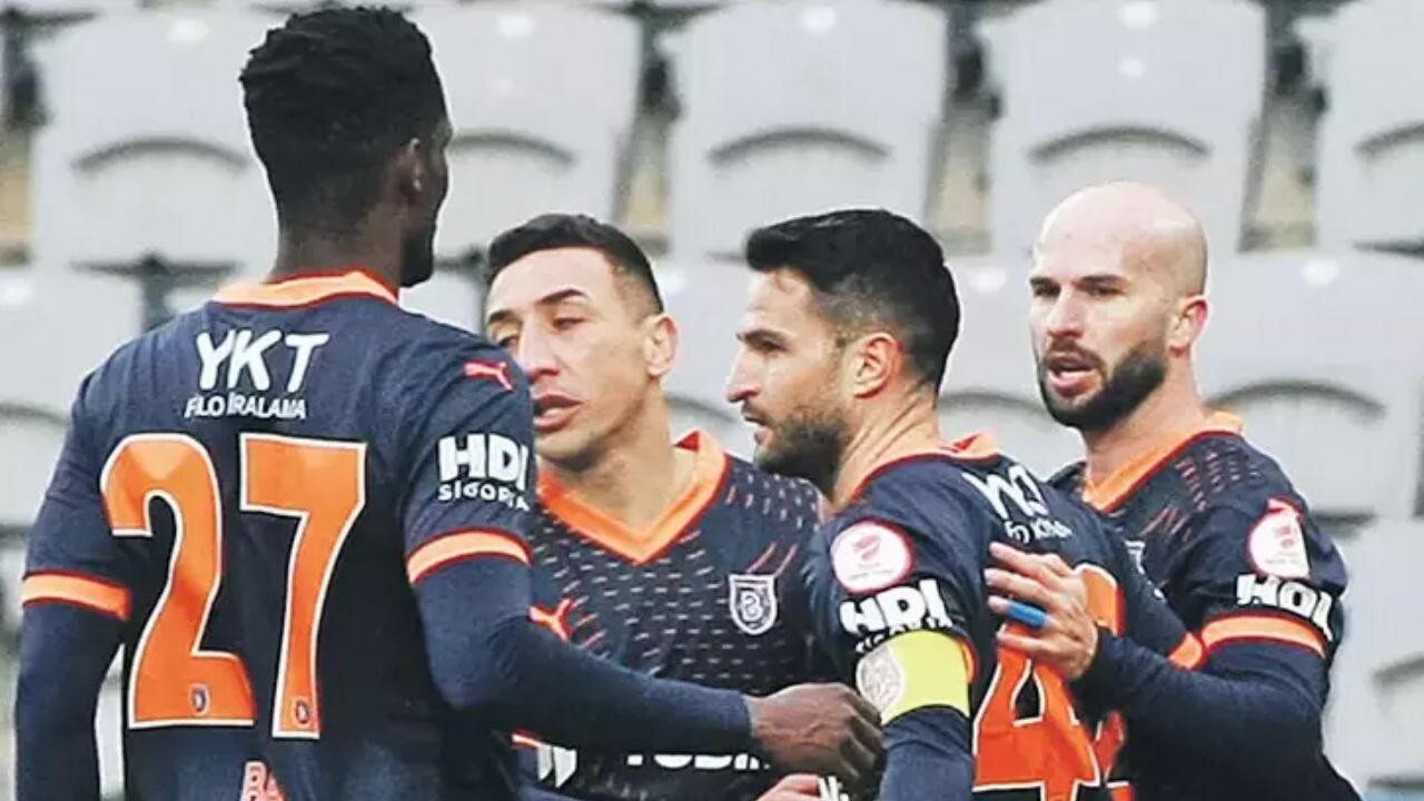 Başakşehir, kupada hız kesmedi. Rakiplerini ezip geçiyor