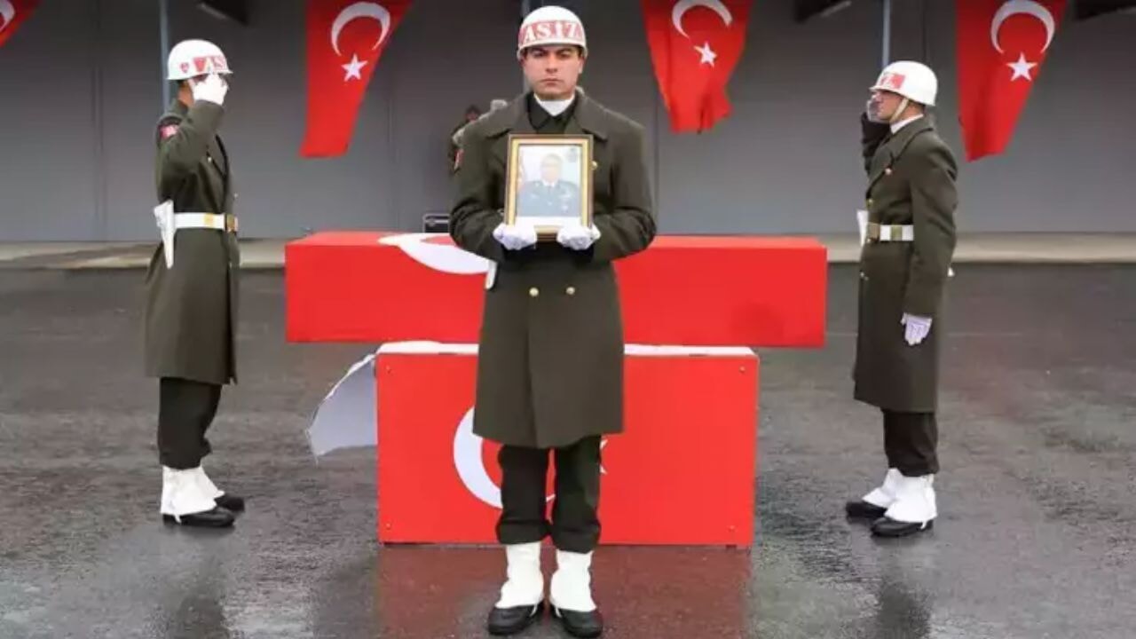 Pençe-Kilit operasyonu bölgesinde Şehit olan Binbaşı için vefa töreni