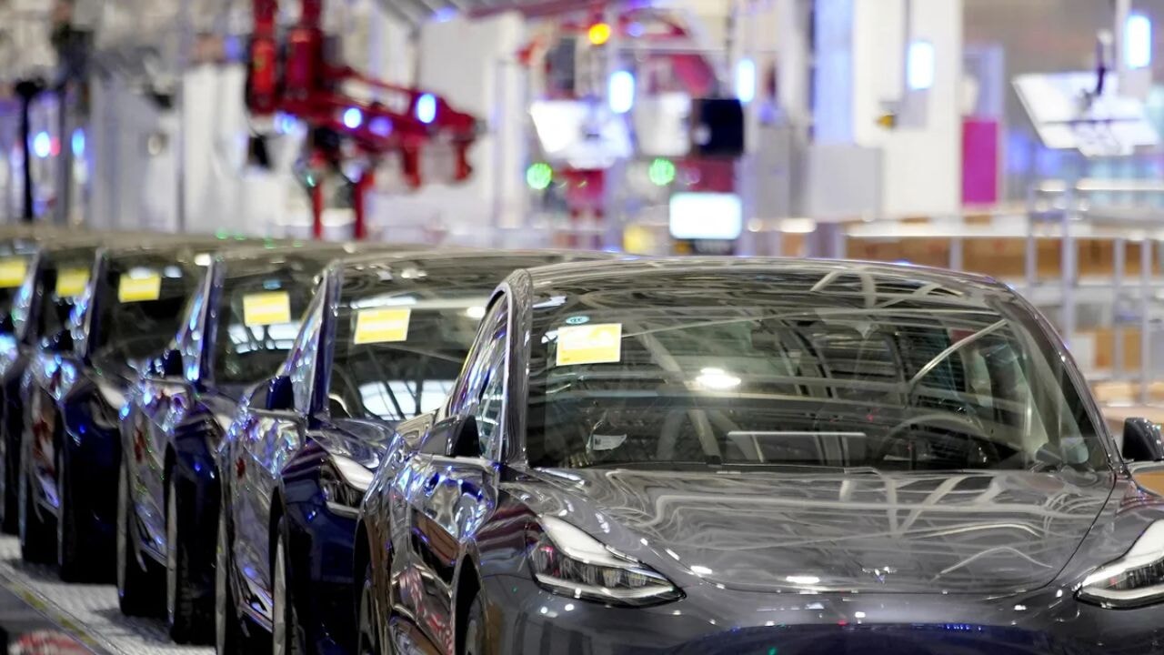 Avrupa'da Tesla boykotu! Satışlar dibe vurdu…