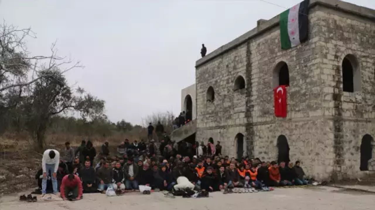 Bayırbucaklı Türkmenler bölgenin yeniden imarı için Türkiye'den destek talep ediyorlar.