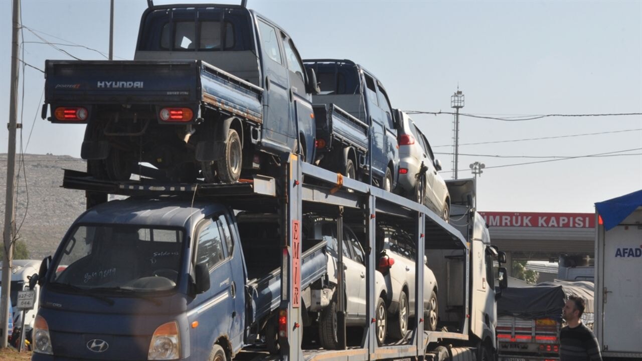 Suriye'ye sıfır ve ikinci el araç satışı rekor kırdı