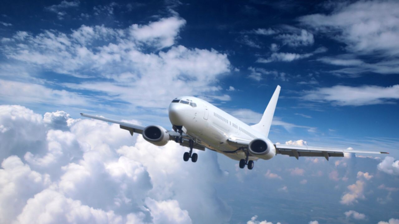 Kar yağışı İstanbul'da uçuşları etkiliyor: 11-12 Şubat iptal edilen seferler açıklandı