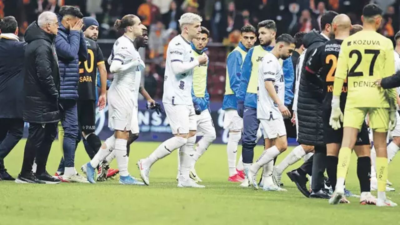 Galatasaray-Adana Demirspor krizi büyüyor