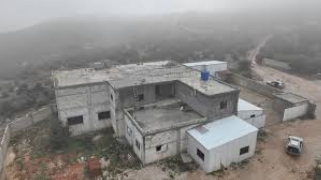 Suriye ordusu, devrik rejimin Lübnan sınırında sahte banknot bastığı tesisi ele geçirdi