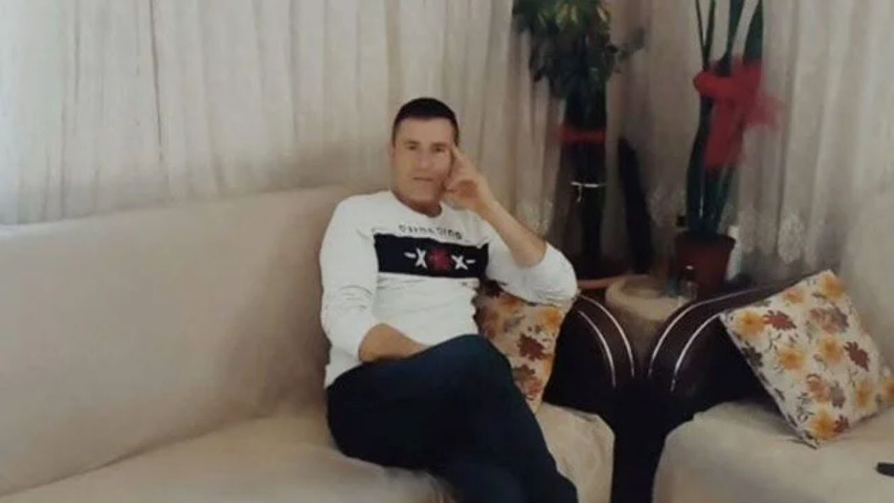 Kendini mehdi ilan etti, babasını öldürdü