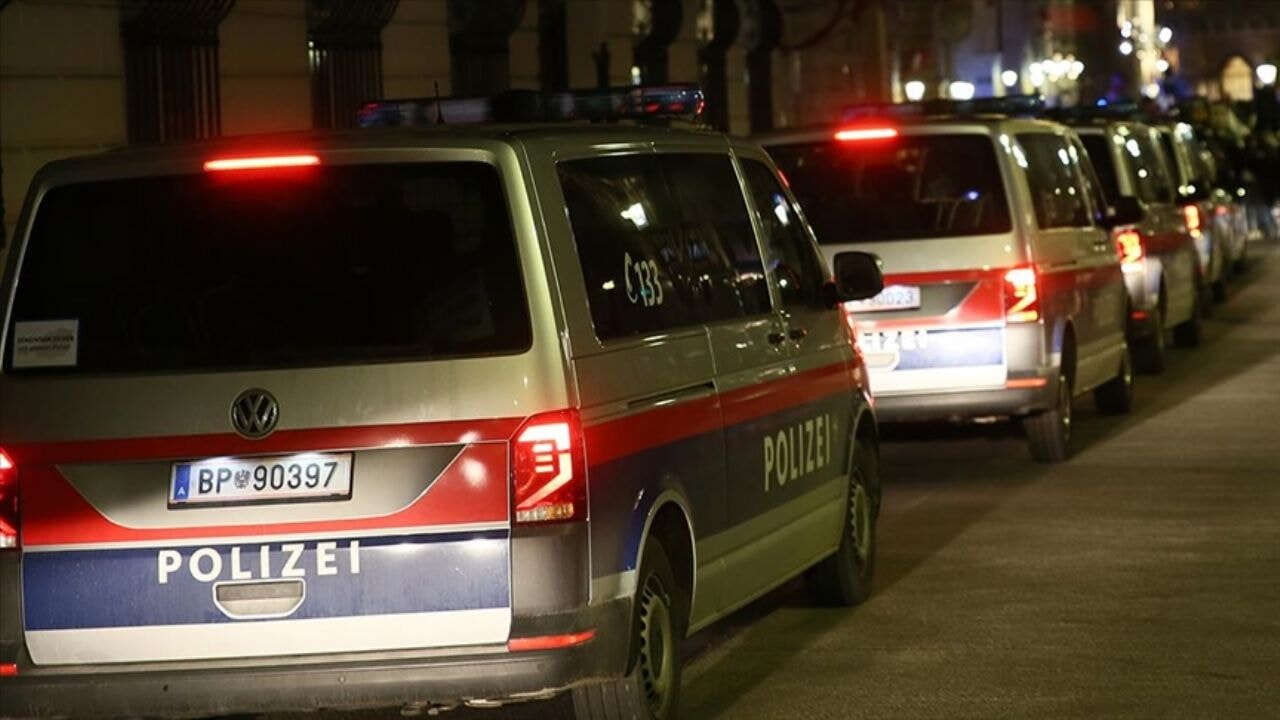 Avusturya'da bıçaklı saldırı: Masumlar hedef alındı