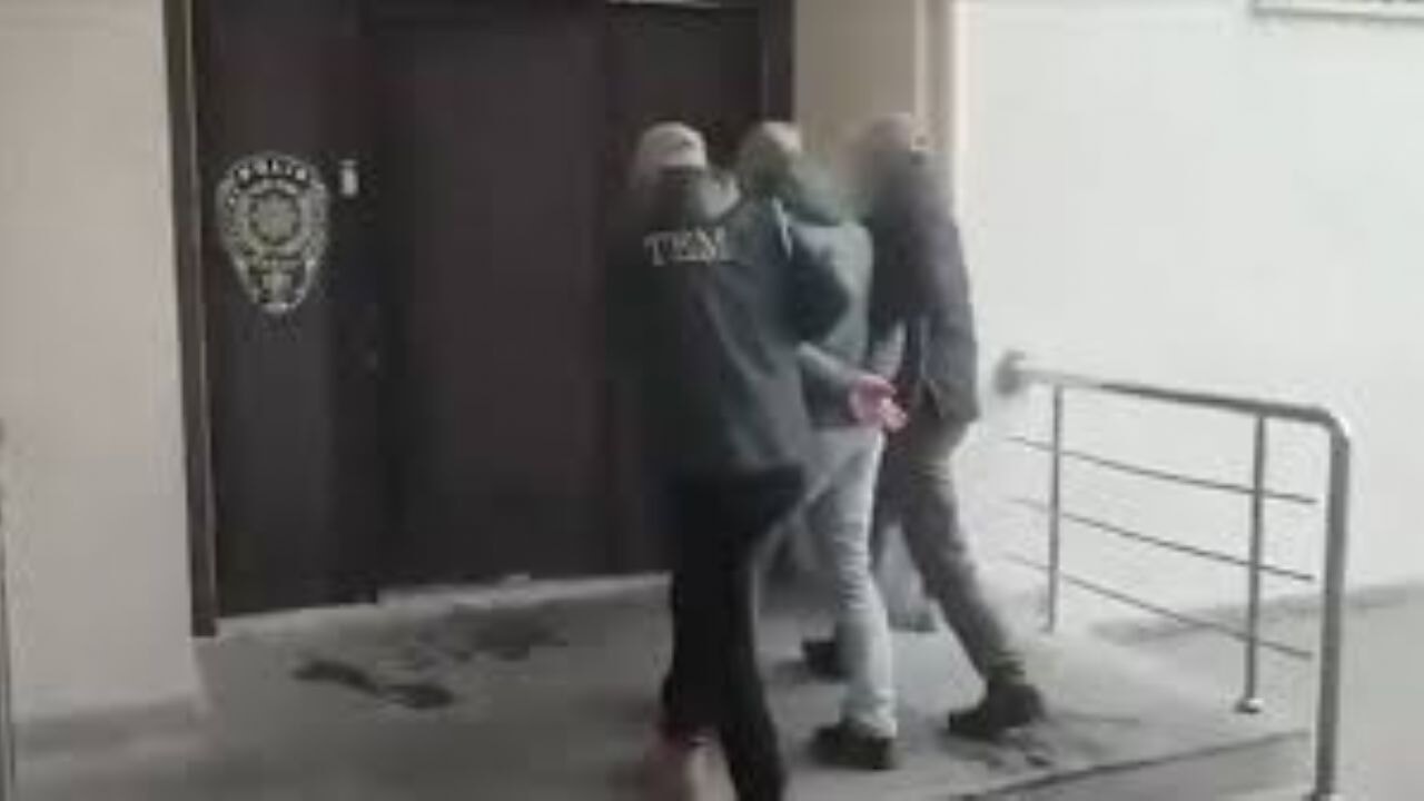 FETÖ'ye yönelik 'Kıskaç-39' operasyonlarında 103 zanlı yakalandı