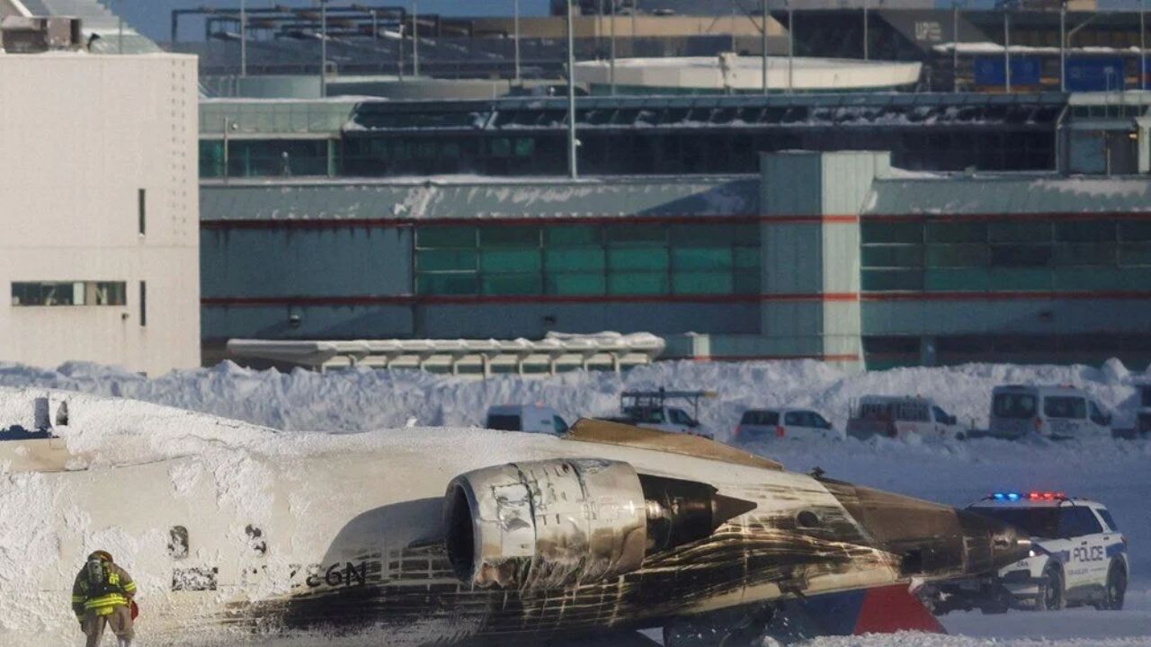 Ters dönen uçaktaki yolcular yaşadıklarını anlattı