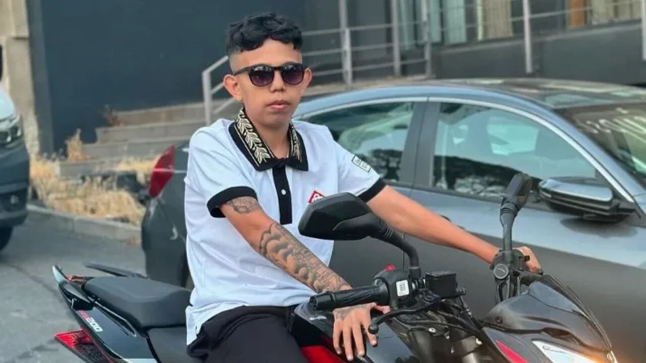 Altın Çocuk Ahmet kimdir? Gerçek adı, yaşı ve biyografisi!