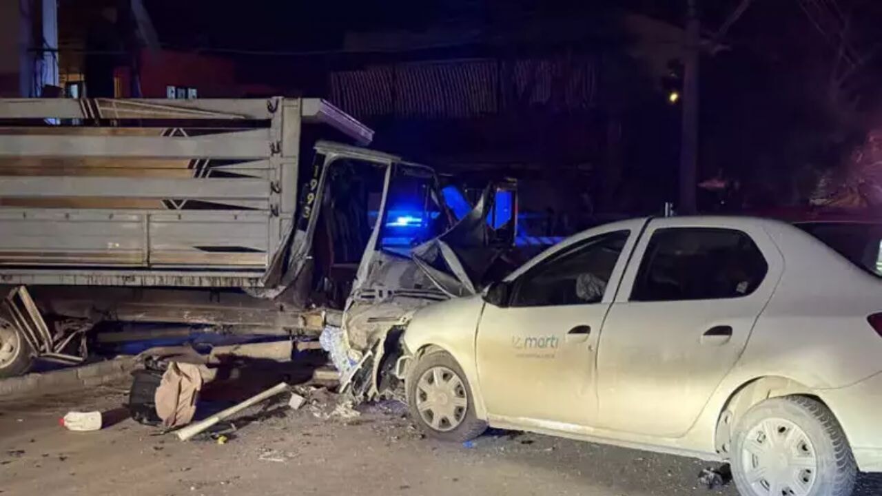 Pamukkale'de feci kaza: 1 ölü, 4 yaralı