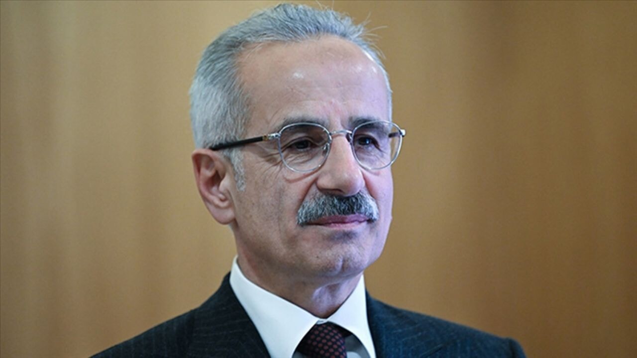 Bakan Uraloğlu: kar yağışı ulaşımı etkilememesi için 7/24 çalışma