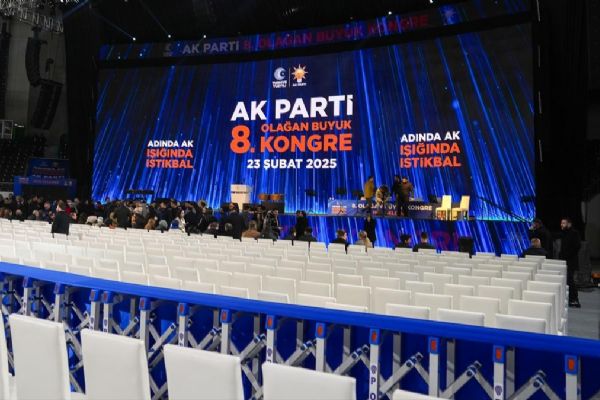 Büyük kongrede tüzük değişikliği... AK Parti'de genel başkan yardımcılığı sayısı 19'a yükseliyor