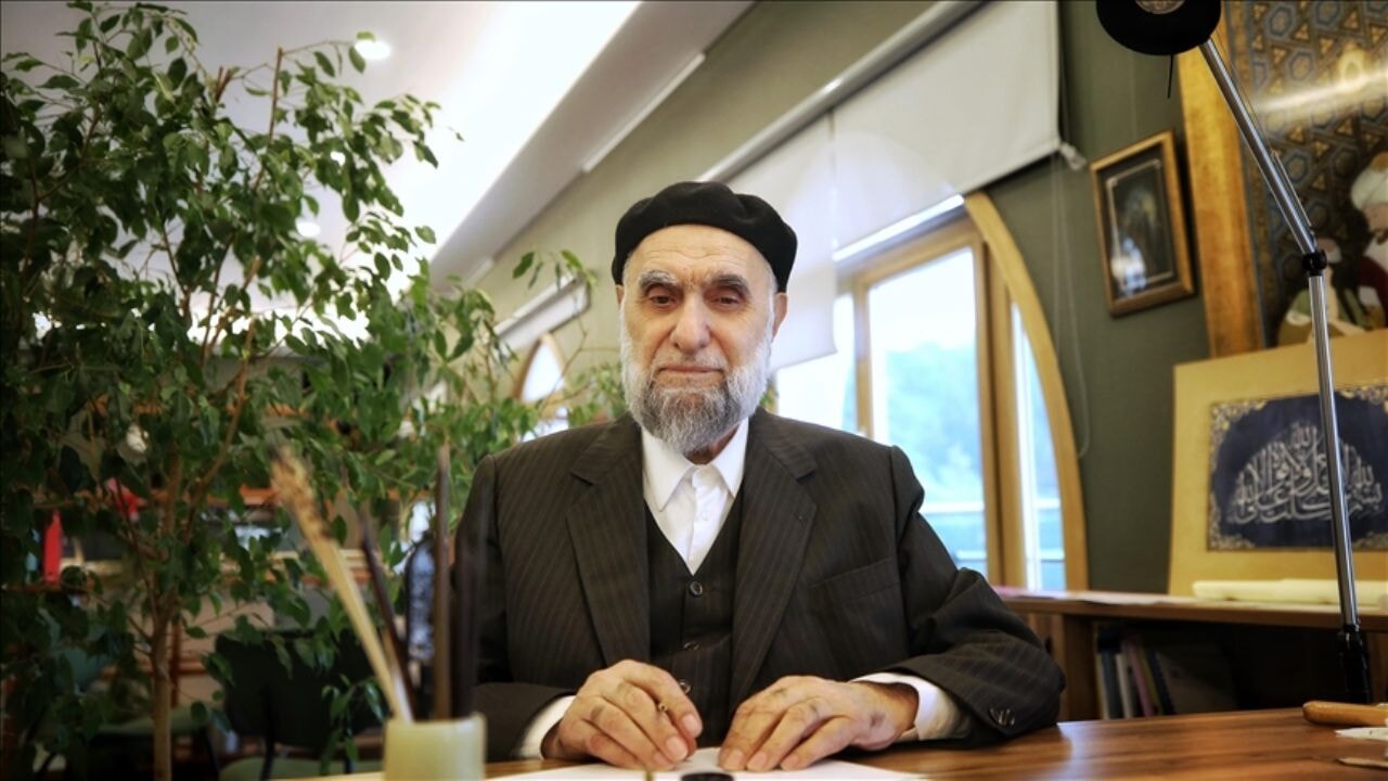 'Hattatların Reisi' Hasan Çelebi vefat etti