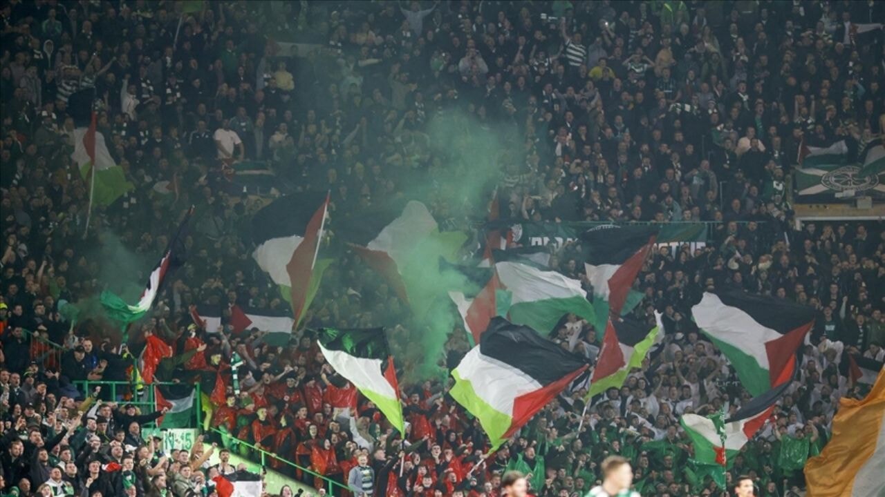 Netanyahu ve Trump'a tribünlerde sert tepki