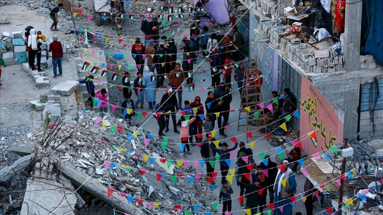 Bombardıman altında Ramazan