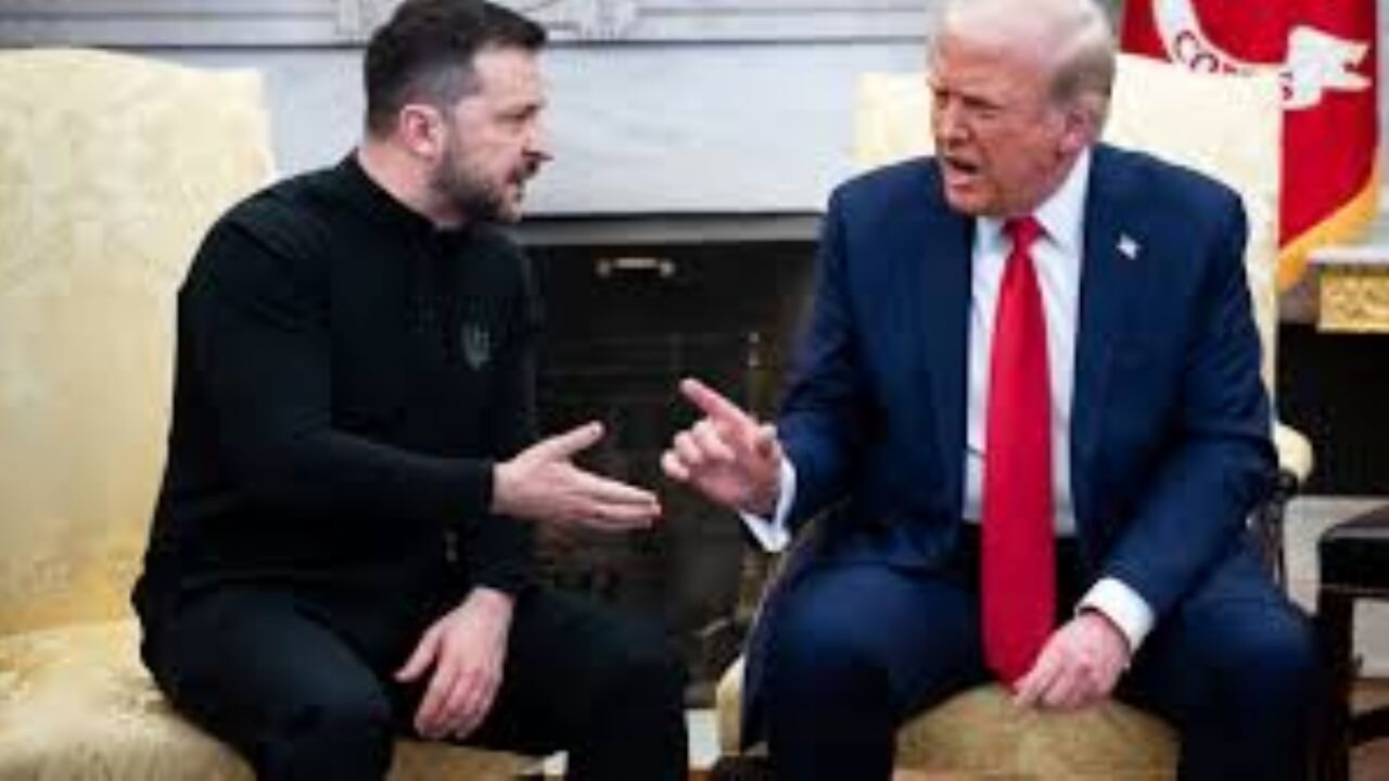 Trump ile Zelenskiy, Oval Ofis'te kameralar önünde tartıştı