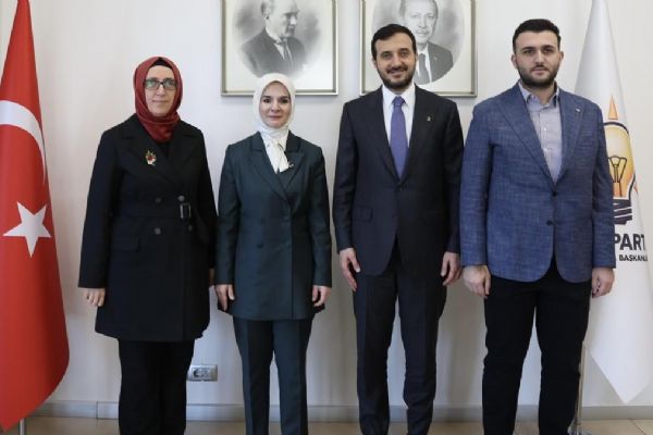 Bakan Göktaş'tan AK Parti İstanbul Teşkilatına ziyaret