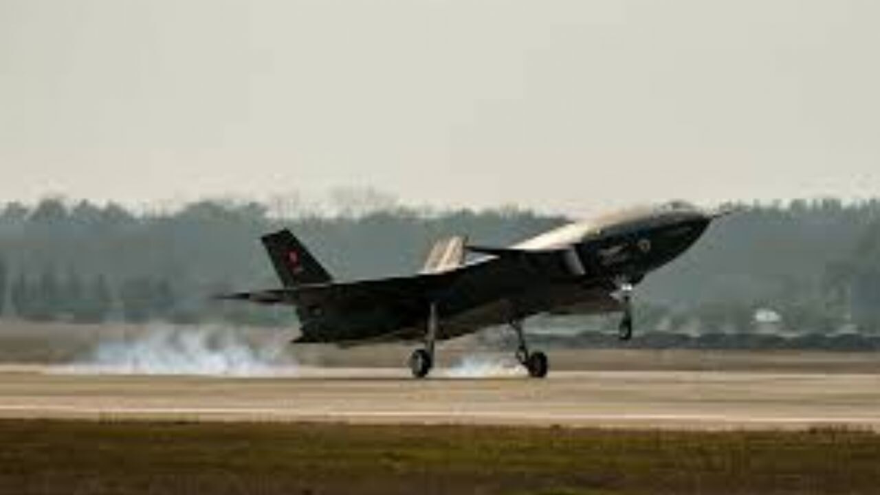 Bayraktar KIZILELMA Aerodinamik Sistem Tanımlama Testi