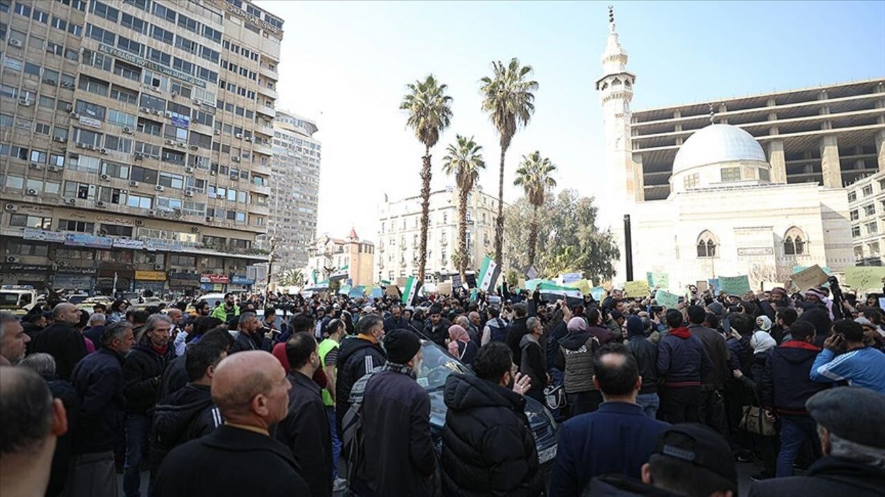 Şam'da 'sessiz eylem' düzenlendi