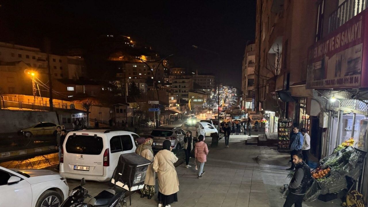 Naci Görür'den Hakkari uyarısı!