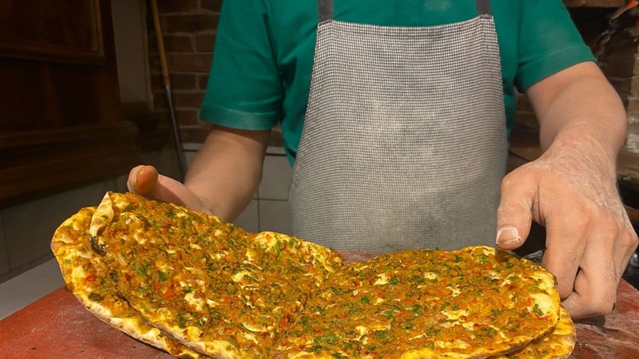 İstanbul'da lahmacun fiyatı tartışması; Esenler'de 60, Göktürk'te 250 TL