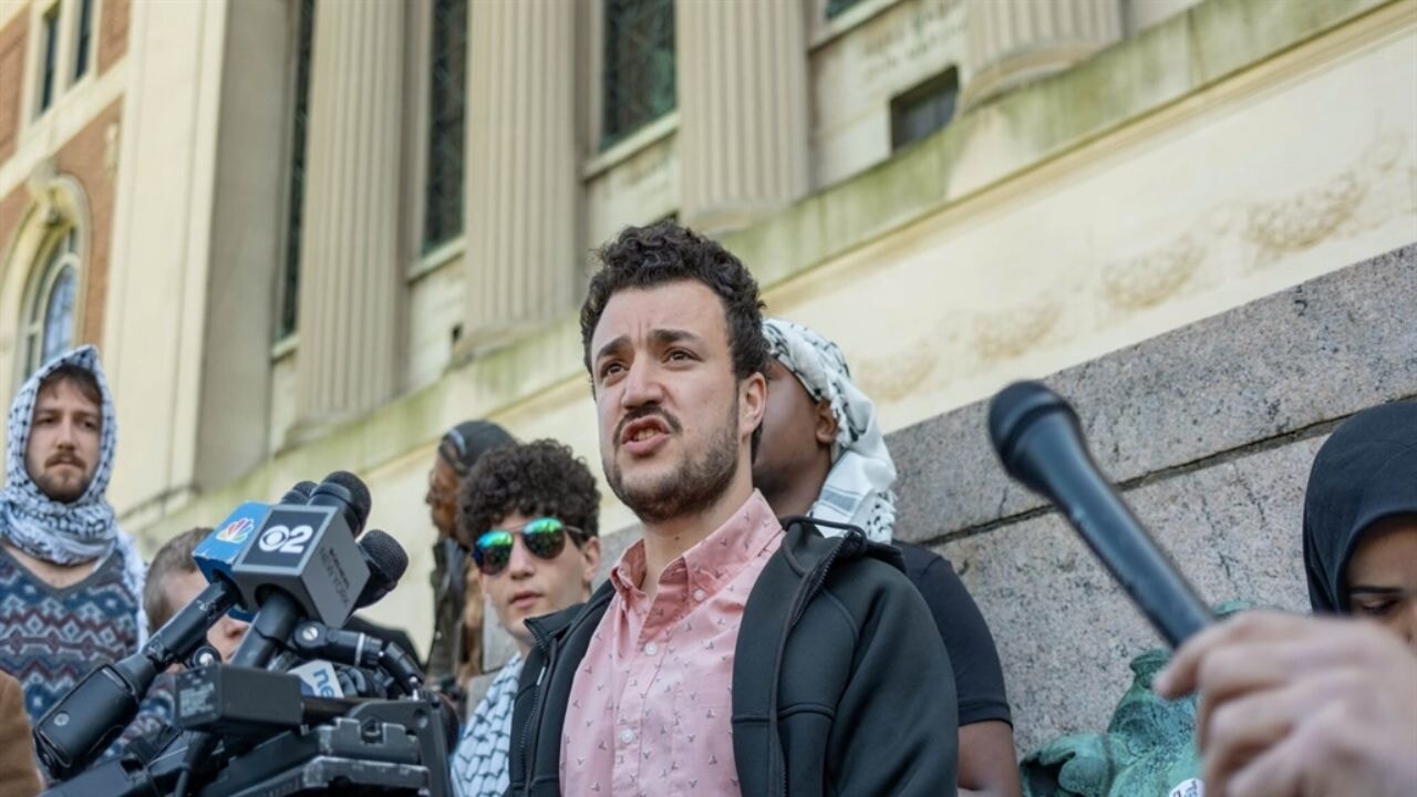 Filistinli aktivist Halil'in eşi gözaltı anlarını paylaştı