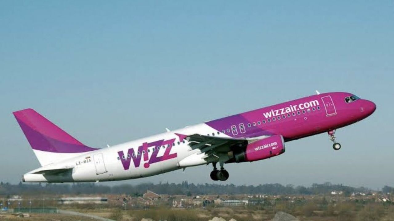 Uçağı plan dışı inişe zorladı, bedeli ağır oldu!