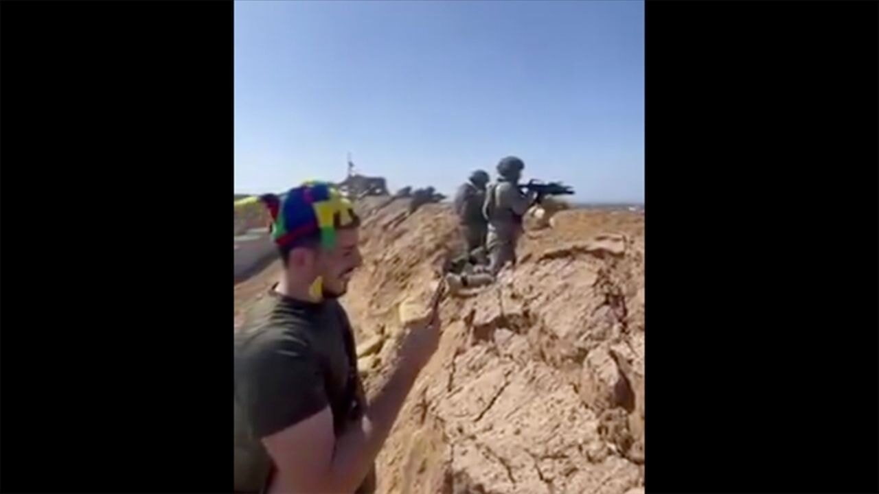 Sapkın Yahudi kutlaması: Gazze'ye kurşun yağdırdılar!