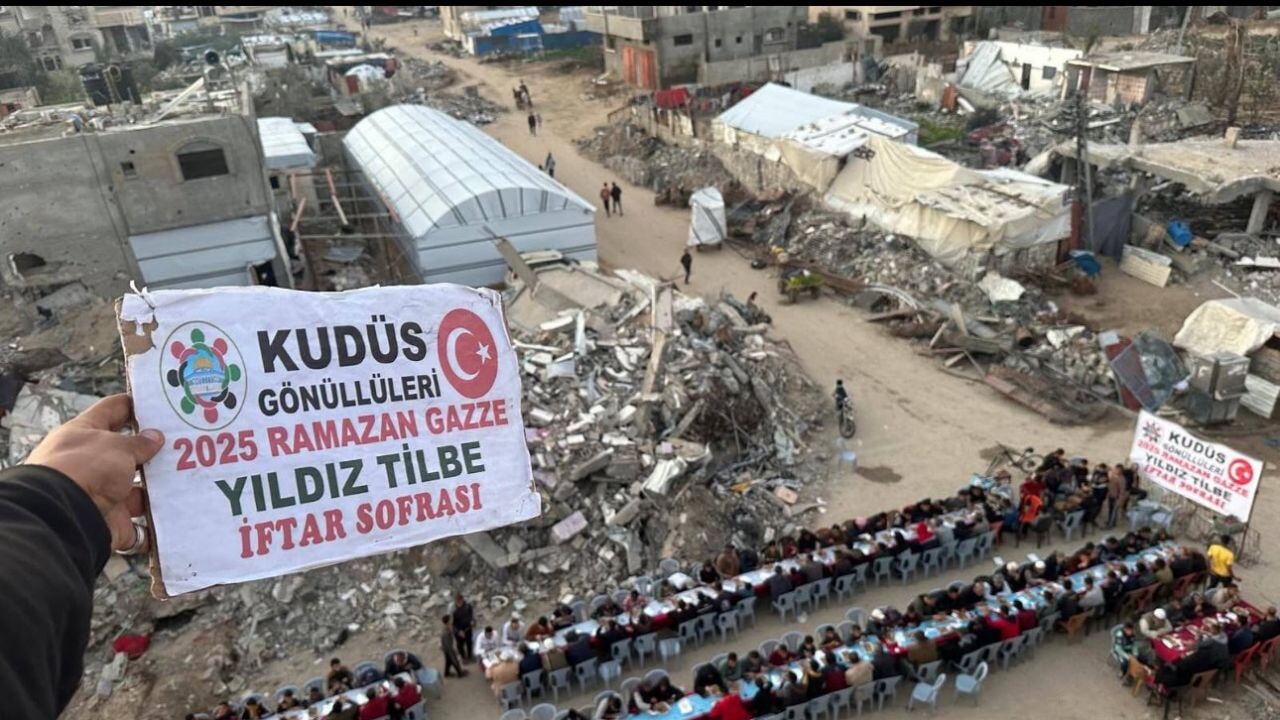 Yıldız Tilbe'den Gazze'de 4 bin kişilik iftar