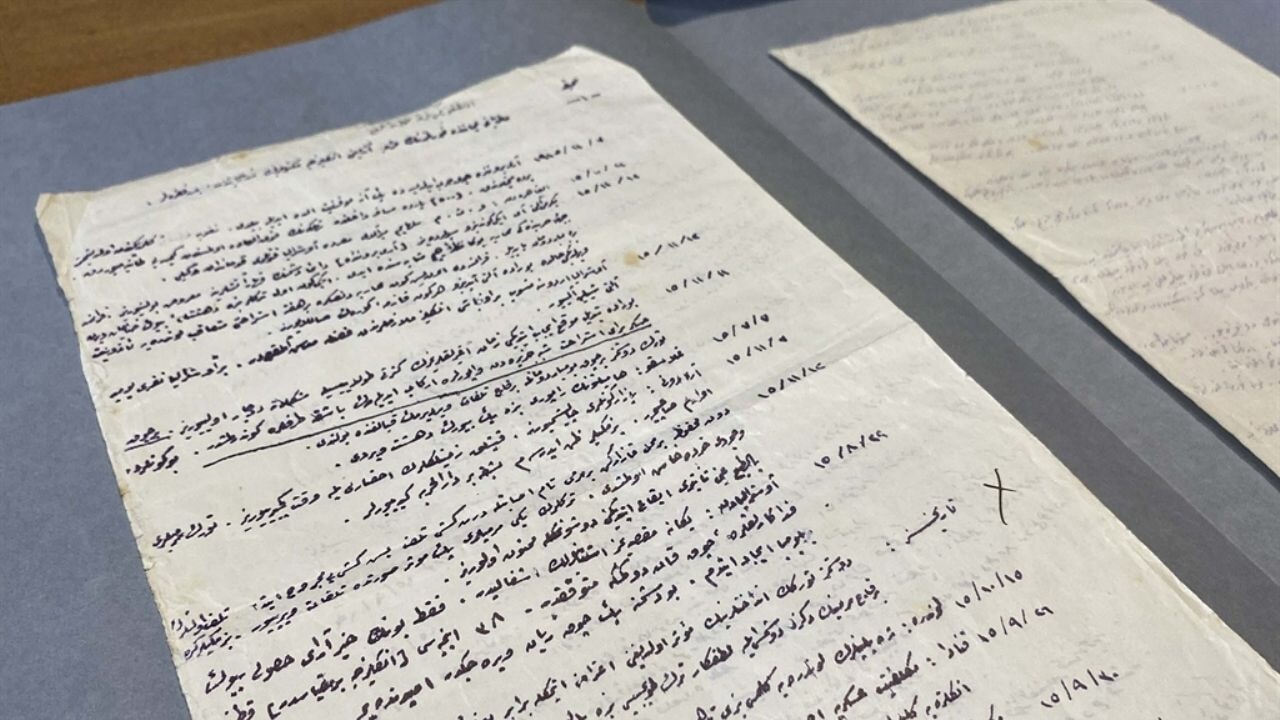 Düşman askerlerinin deniz kıyısına vuran mektupları ortaya çıktı