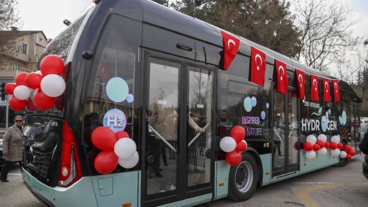 Türkiye'nin ilk hidrojenli otobüsleri Gaziantep'e geliyor